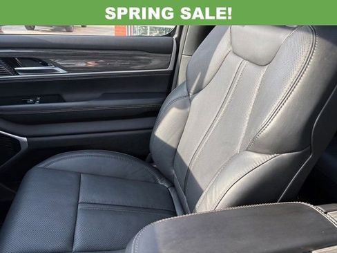 Used 2022 Jeep Wagoneer Series III w/ Premium Group I image 13