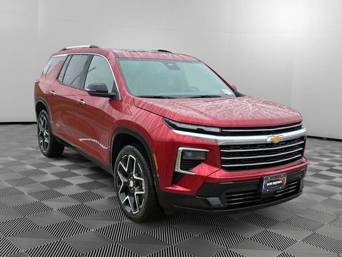 New 2026 Chevrolet Traverse High Country w/ LPO, Floor Liner Package AWD/4WD image 7
