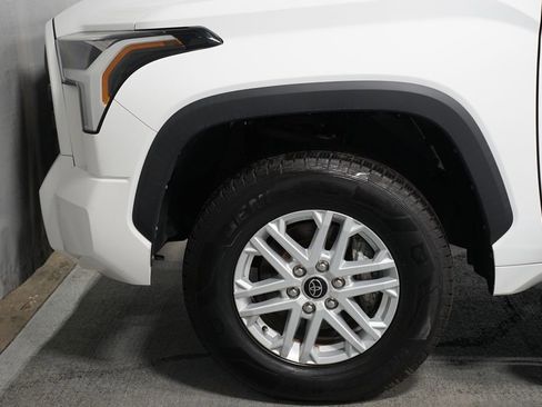 Used 2023 Toyota Tundra SR5 w/ SR5 Premium Package AWD/4WD image 5