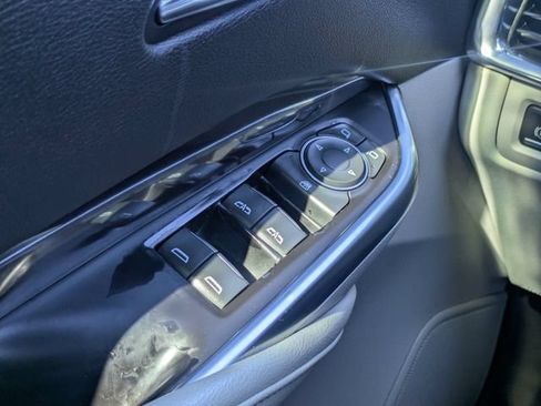 Used 2019 Cadillac XT4 Luxury FWD image 22