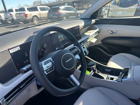 New 2026 Hyundai Tucson SEL FWD image 9