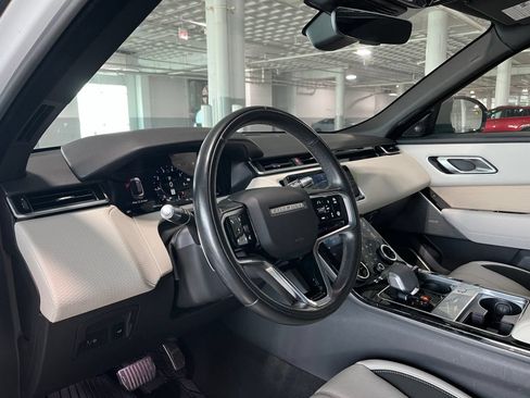 Used 2021 Land Rover Range Rover Velar R-Dynamic S AWD/4WD image 17