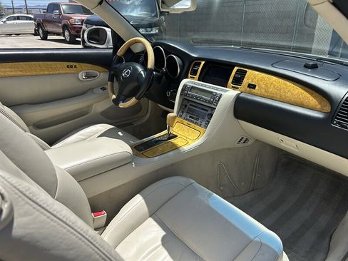 Used 2002 Lexus SC 430 Convertible RWD image 14