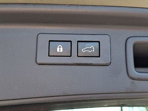 Used 2022 Subaru Forester Premium image 30