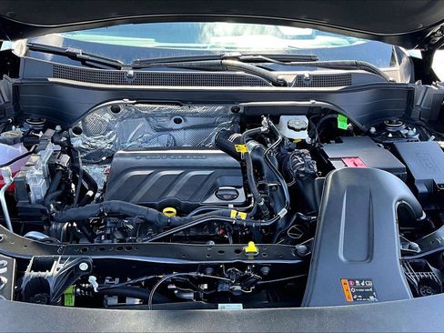 New 2026 Chevrolet Trax LT w/ Driver Confidence Package image 14