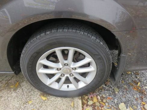 Used 2019 Dodge Grand Caravan SXT image 26