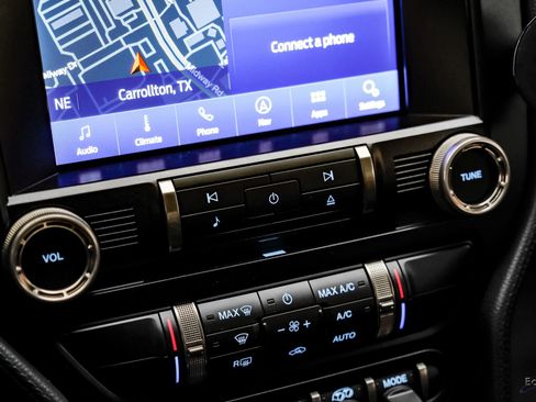 Used 2021 Ford Mustang Shelby GT500 w/ Carbon Fiber Track Pack image 65