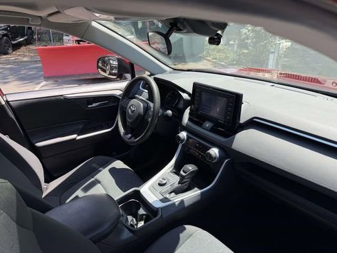 Used 2020 Toyota RAV4 XLE w/ Convenience Package AWD/4WD image 13