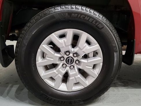 Used 2023 Nissan Frontier SV w/ Tow Package image 41