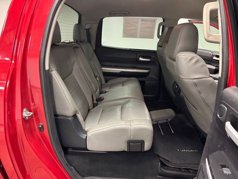 Used 2020 Toyota Tundra SR5 w/ SR5 Leather Package AWD/4WD image 27