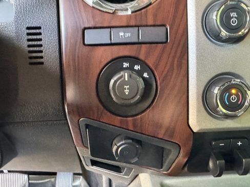 Used 2014 Ford F350 Lariat w/ Chrome Package AWD/4WD image 22