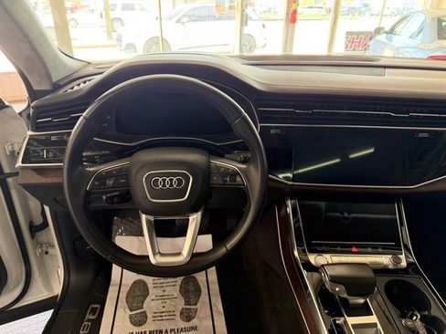 Used 2019 Audi Q8 Prestige w/ Luxury Package AWD/4WD image 22