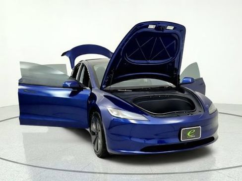 Used 2026 Tesla Model 3 RWD image 12