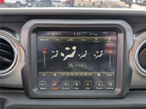 Used 2022 Jeep Wrangler Unlimited Sahara w/ Cold Weather Group image 28