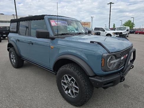 Used 2022 Ford Bronco Badlands AWD/4WD image 7