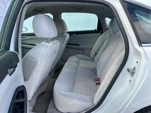 Used 2016 Chevrolet Impala Limited LS image 25