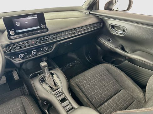 Used 2025 Honda HR-V Sport image 22