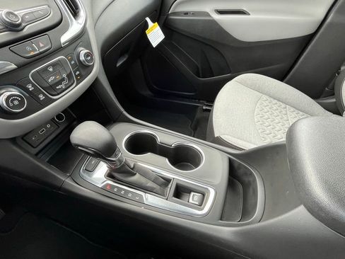 Used 2023 Chevrolet Equinox LS w/ Driver Confidence II Package AWD/4WD image 21