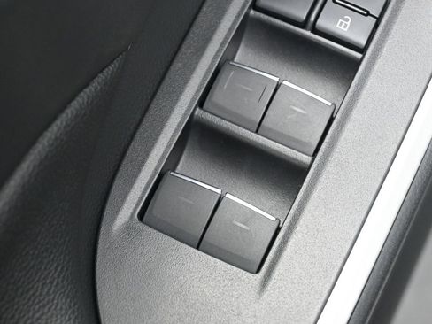 Used 2025 Toyota RAV4 XLE image 16