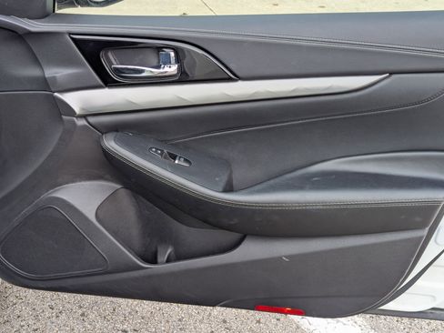 Used 2023 Nissan Maxima SV w/ Floor Mat Group image 27