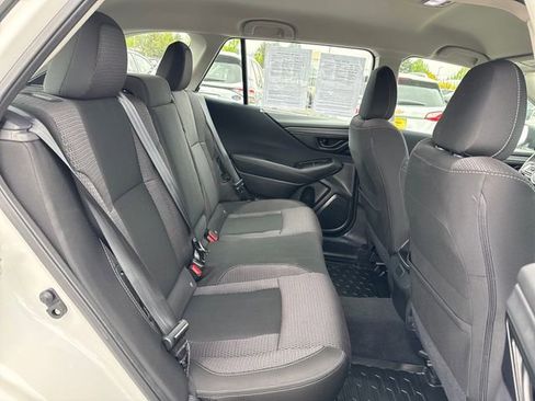 Used 2025 Subaru Outback AWD/4WD image 12