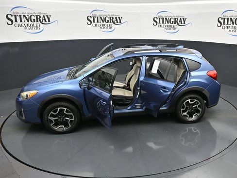 Used 2017 Subaru Crosstrek 2.0i Limited AWD/4WD image 12