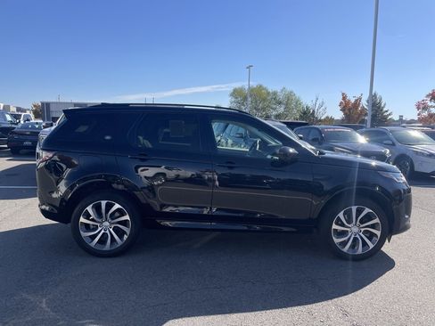Used 2024 Land Rover Discovery Sport S image 8