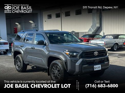 Used 2025 Toyota 4Runner SR5 AWD/4WD image 1
