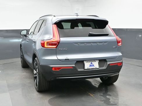Used 2023 Volvo XC40 B5 Ultimate w/ Climate Package AWD/4WD image 8