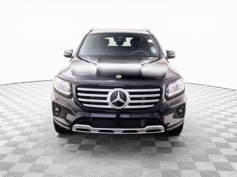 New 2025 Mercedes-Benz GLB 250 4MATIC image 9
