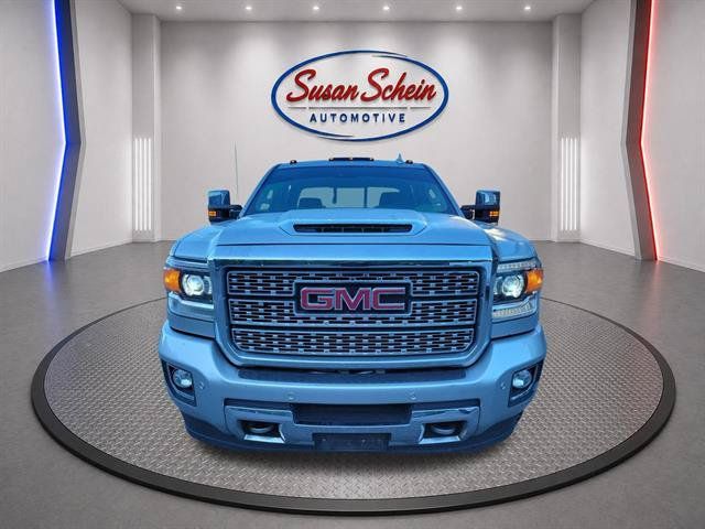 Used 2019 GMC Sierra 3500 Denali w/ Duramax Plus Package AWD/4WD image 2