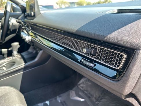 Used 2025 Honda Civic Sport image 38