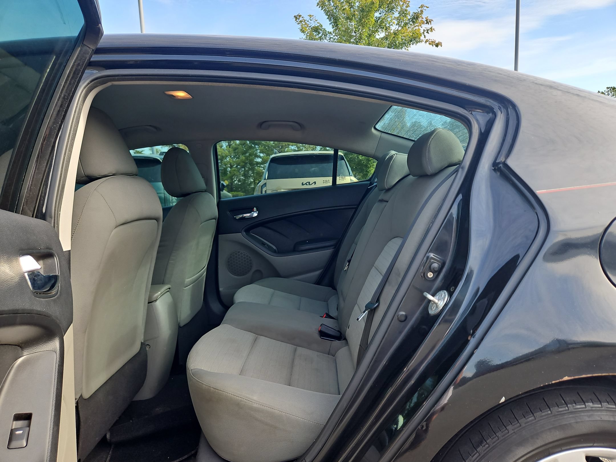 Used 2014 Kia Forte EX FWD image 35