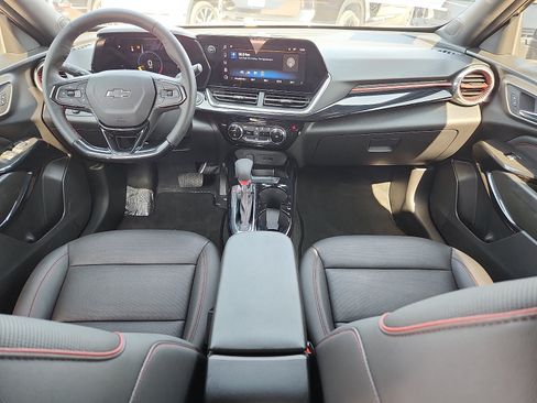 Used 2026 Chevrolet Trax RS w/ Driver Confidence Package FWD image 11