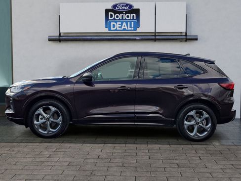 Certified 2023 Ford Escape ST-Line w/ Tech Pack #1 image 6