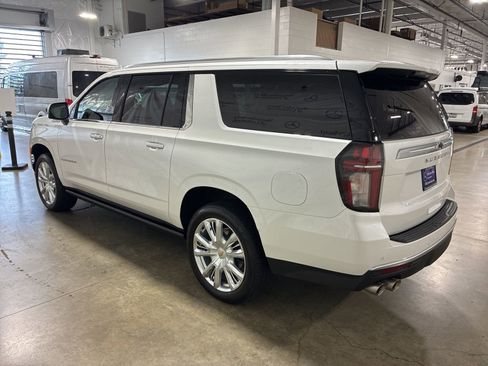 Used 2022 Chevrolet Suburban High Country w/ Max Trailering Package image 5