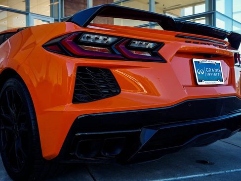 Used 2024 Chevrolet Corvette Stingray Premium Conv w/ Z51 Performance Package image 10