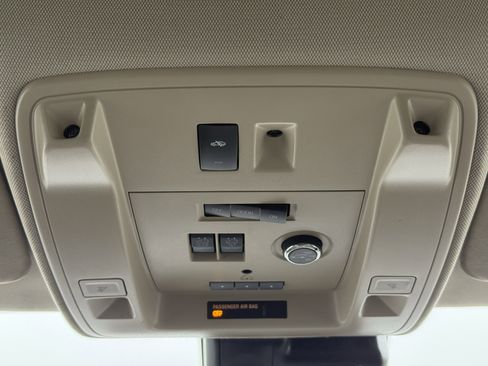 Used 2017 GMC Yukon XL Denali w/ Open Road Package image 40