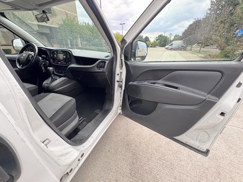 Used 2019 RAM ProMaster City Tradesman SLT image 15