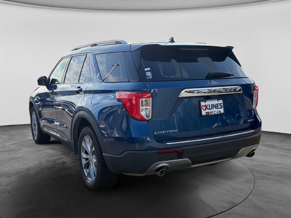 Used 2023 Ford Explorer Limited AWD/4WD image 5