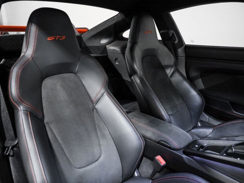 Used 2022 Porsche 911 GT3 image 29