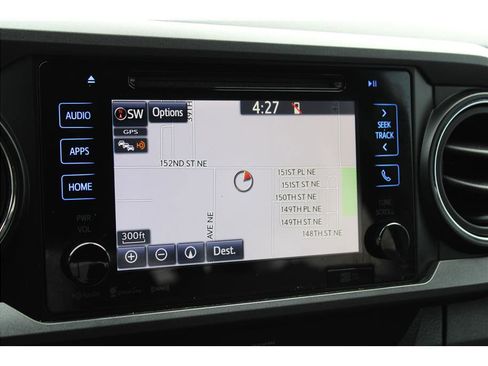 Used 2018 Toyota Tacoma TRD Off-Road w/ Technology Package image 27