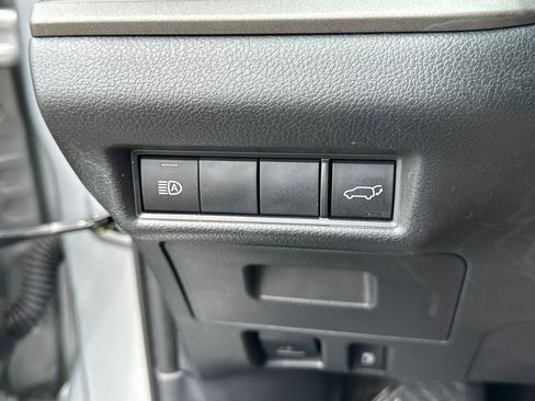 Used 2025 Toyota Grand Highlander AWD image 19