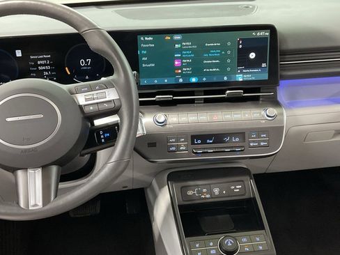 Used 2024 Hyundai Kona Limited image 13