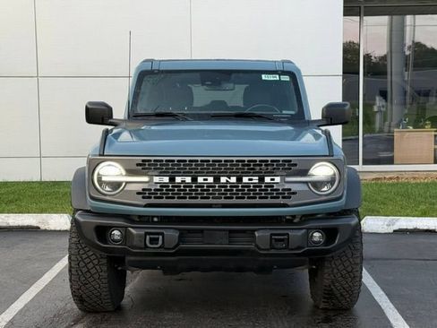 Used 2022 Ford Bronco Badlands w/ Sasquatch Package AWD/4WD image 3