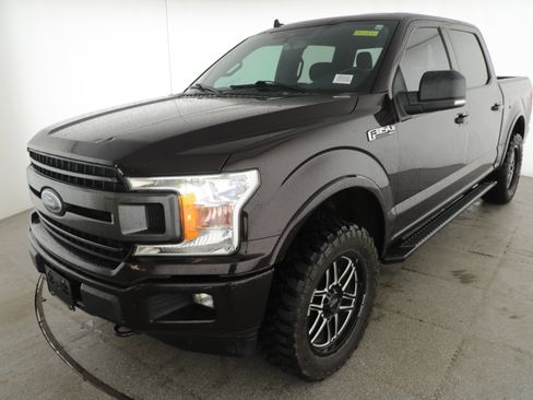 Used 2019 Ford F150 XLT w/ Equipment Group 302A Luxury AWD/4WD image 16