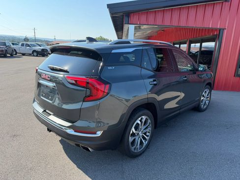 Used 2020 GMC Terrain SLT w/ Preferred Package FWD image 4