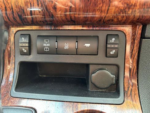 Used 2013 Chevrolet Traverse LT w/ All-Star Edition image 26