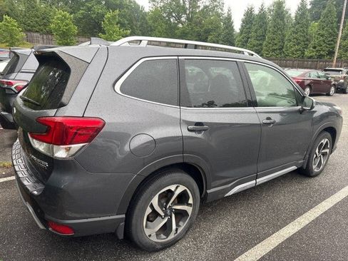 Used 2022 Subaru Forester Touring AWD/4WD image 4