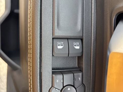 New 2026 RAM 3500 Big Horn AWD/4WD image 30